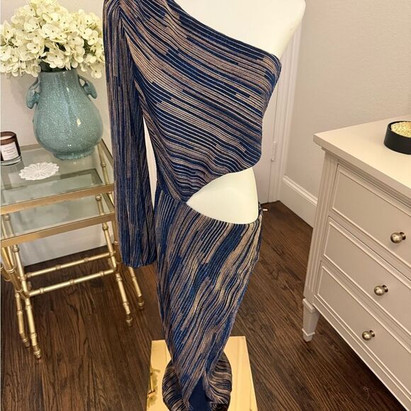 SAYLOR Laia Dress-jj5 - Picture 3 of 7